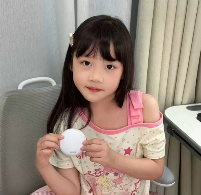 儿童手持KINYO金运T1 AI口语陪练机